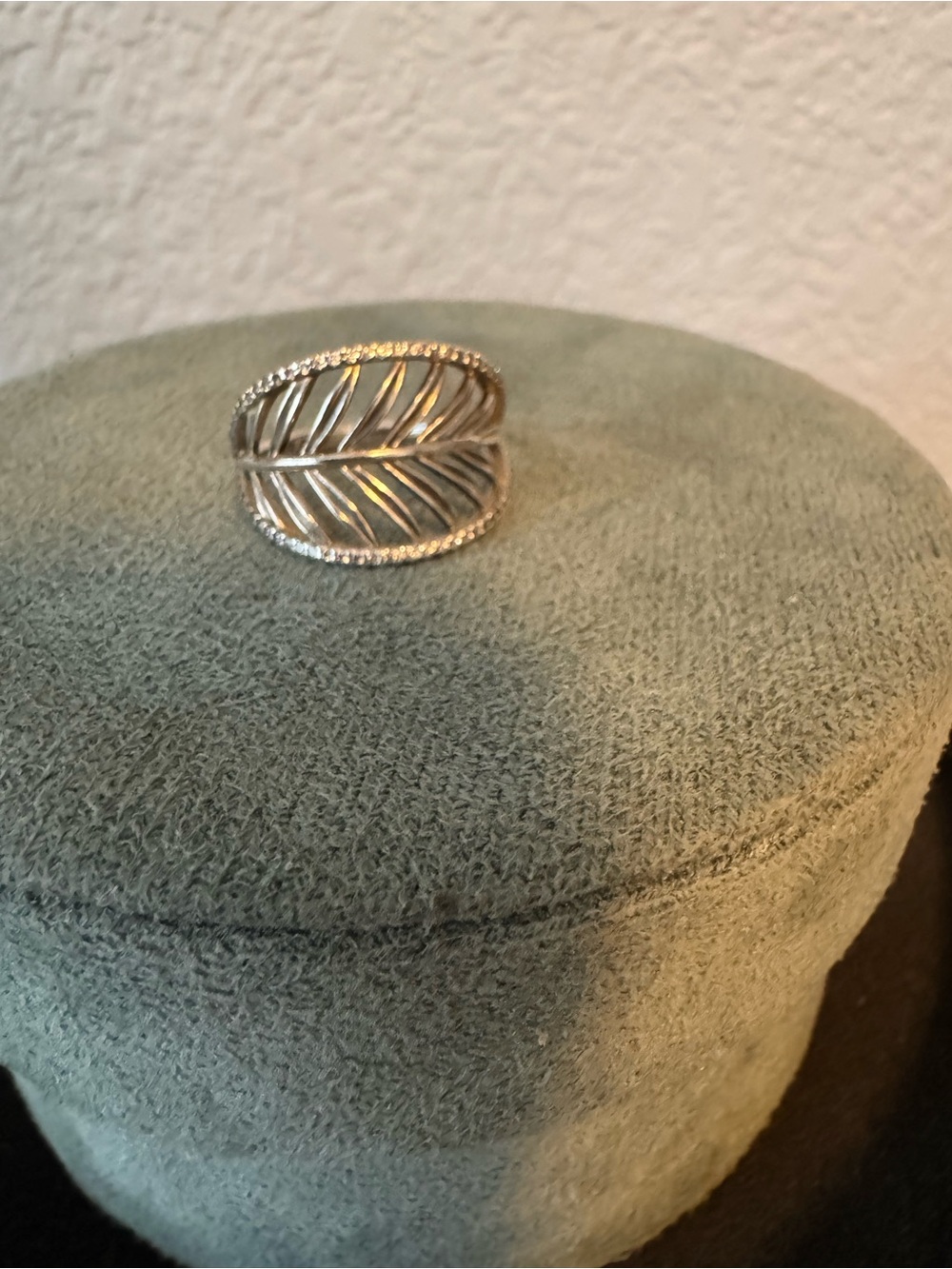 Leaf Motif Open Band Ring - Silver